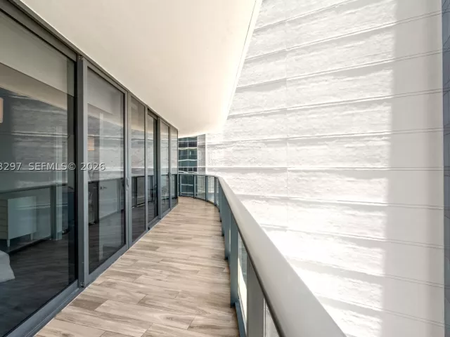3-bedroom condo for rent in Miami - 801 S Miami Ave 4104 - MondialRealty