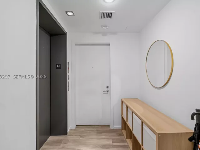 3-bedroom condo for rent in Miami - 801 S Miami Ave 4104 - MondialRealty