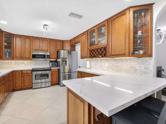 3-bedroom home for sale in Deerfield Beach - 1310 SW 26th Ave - MondialRealty