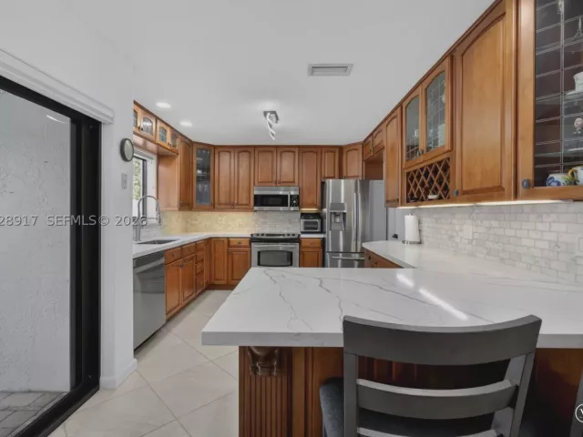 3-bedroom home for sale in Deerfield Beach - 1310 SW 26th Ave - MondialRealty
