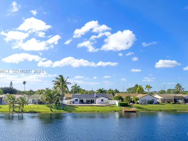 3-bedroom home for sale in Deerfield Beach - 1310 SW 26th Ave - MondialRealty