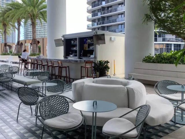 1-bedroom condo for rent in Miami - 801 S Miami Ave 3706 - MondialRealty