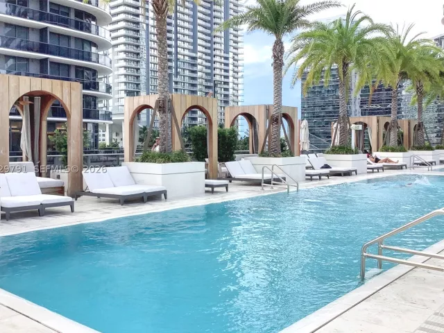 1-bedroom condo for rent in Miami - 801 S Miami Ave 3706 - MondialRealty