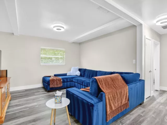 4-bedroom home for sale in Boca Raton - 1650 NW 9th Street - MondialRealty