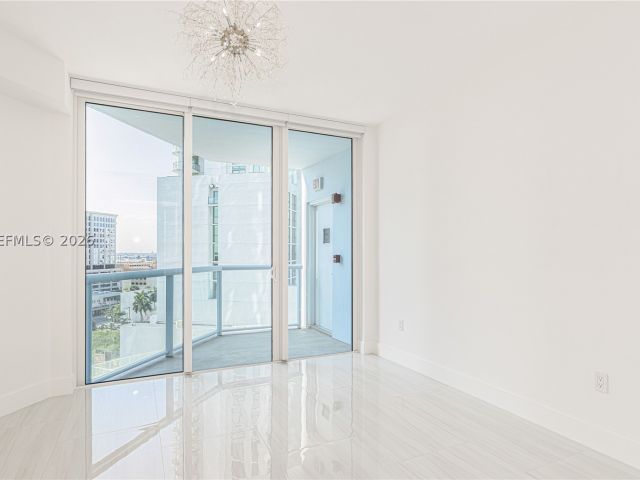 2-bedroom condo for rent in Fort Lauderdale -  - MondialRealty