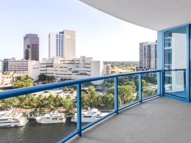 2-bedroom condo for rent in Fort Lauderdale - 333 Las Olas Way 1204 - MondialRealty