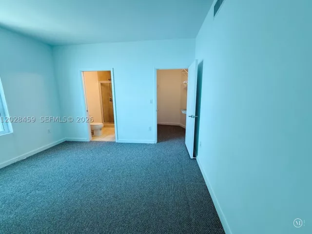 2-bedroom condo for sale in Miami - 1900 N Bayshore Dr 2415 - MondialRealty