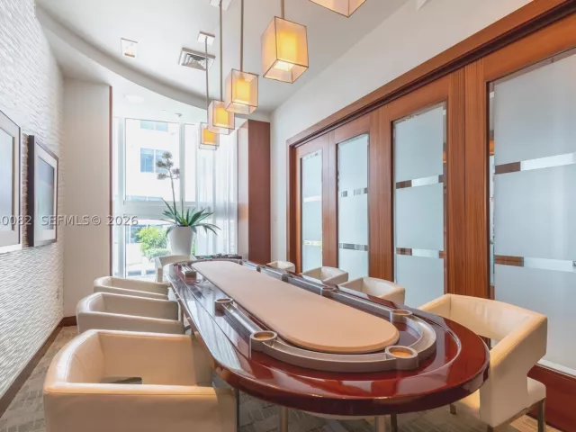 2-bedroom condo for sale in Fort Lauderdale - 2821 N Ocean Blvd 508S - MondialRealty