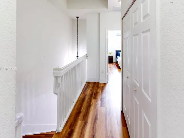 3-bedroom home for sale in Miami - 11866 SW 152nd Pl - MondialRealty