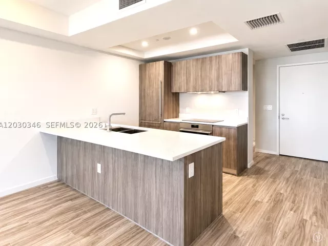 2-bedroom condo for rent in Miami - 801 S Miami Ave 1502 - MondialRealty