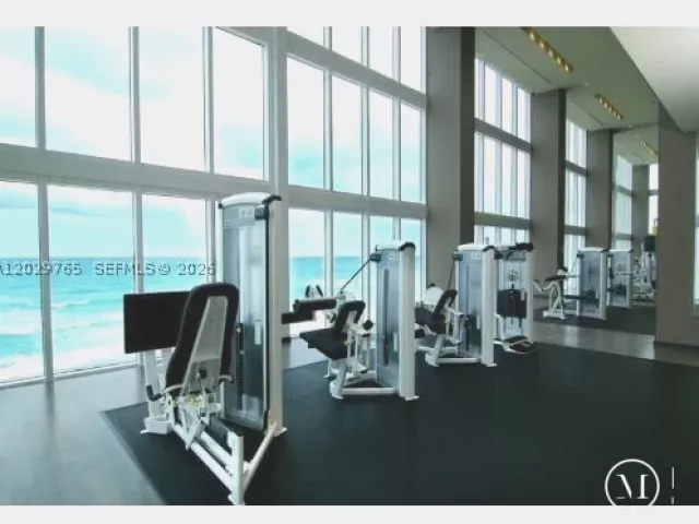 3-bedroom condo for rent in Hallandale Beach - 1800 S OCEAN DR 4107 - MondialRealty