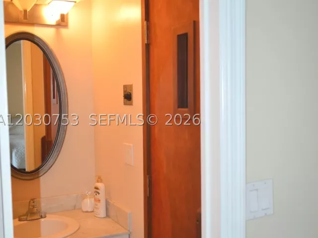 2-bedroom home for rent in Doral - 3932 Estepona Ave 7D5 - MondialRealty