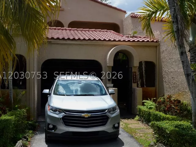 2-bedroom home for rent in Doral - 3932 Estepona Ave 7D5 - MondialRealty