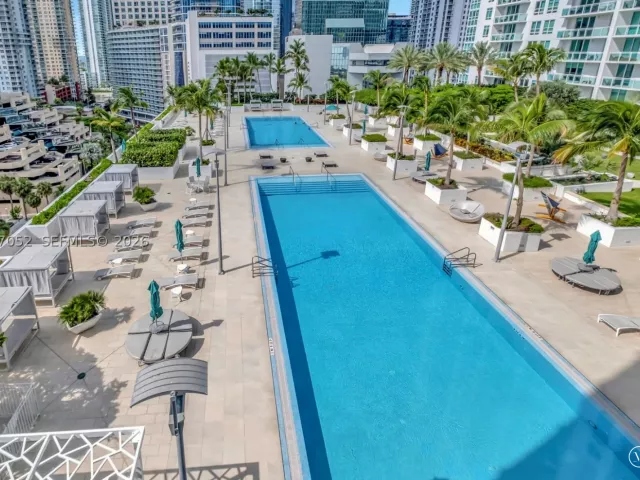 2-bedroom condo for sale in Miami - 950 Brickell Bay Dr 4504 - MondialRealty