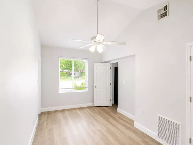 3-bedroom home for rent in Fort Lauderdale - 1512 SW 24th Street - MondialRealty