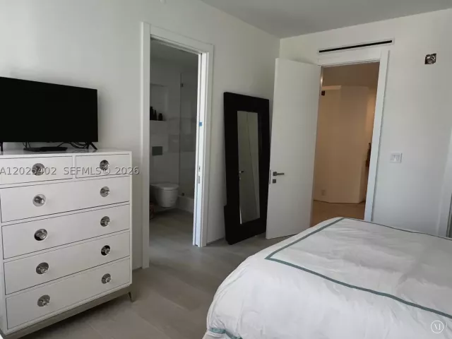 3-bedroom condo for rent in Key Biscayne - 201 Crandon Blvd 642 - MondialRealty