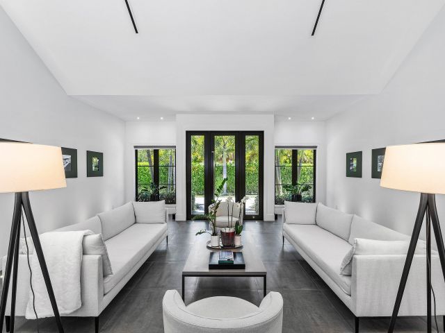 3-bedroom home for rent in Delray Beach - 1275 N Swinton Avenue - MondialRealty