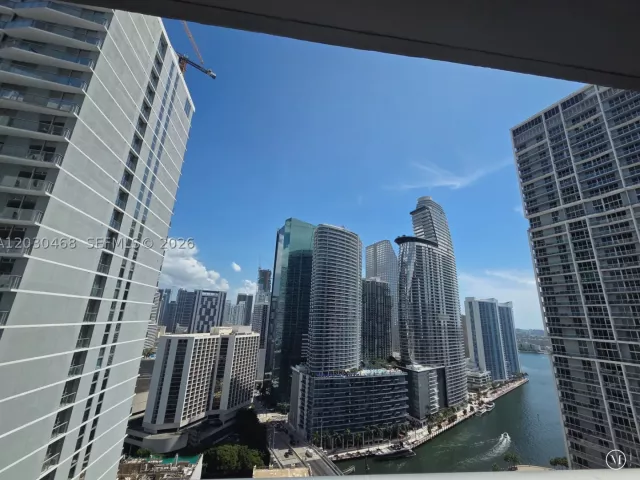 2-bedroom condo for sale in Miami - 500 Brickell Ave 3105 - MondialRealty