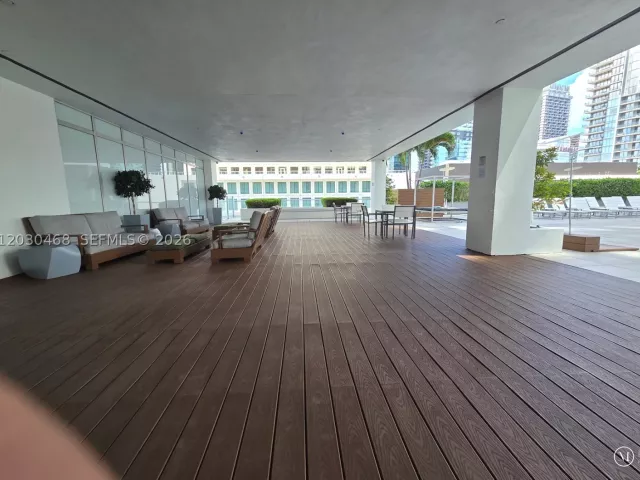 2-bedroom condo for sale in Miami - 500 Brickell Ave 3105 - MondialRealty