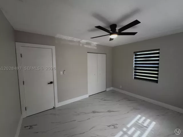 2-bedroom home for rent in Hallandale Beach - 919 NE 4th Ct - MondialRealty
