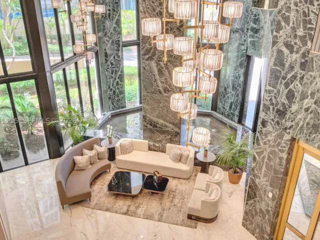 4-bedroom condo for rent in Bal Harbour - 10175 Collins Ave 102 - MondialRealty