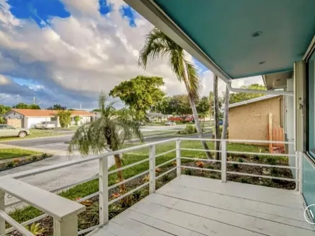 3-bedroom home for rent in Hollywood - 2200 N 47th Avenue - MondialRealty