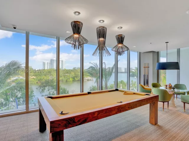 1-bedroom condo for rent in North Miami Beach - 16385 Biscayne Blvd 3120 - MondialRealty