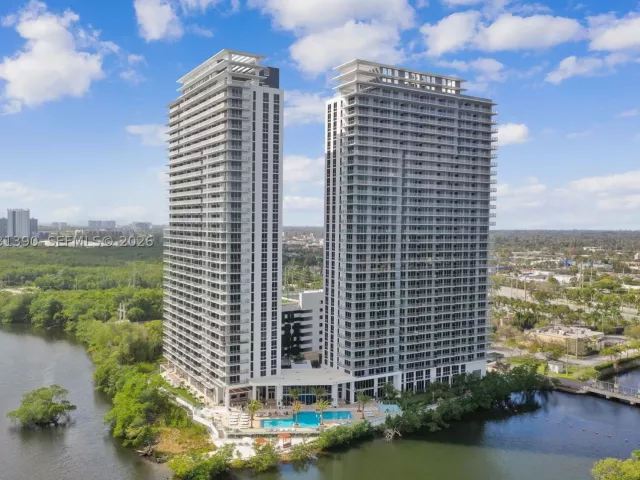 1-bedroom condo for rent in North Miami Beach - 16385 Biscayne Blvd 3120 - MondialRealty