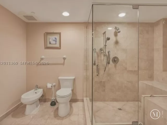 3-bedroom condo for rent in Hallandale Beach - 1800 S Ocean Dr 3101 - MondialRealty