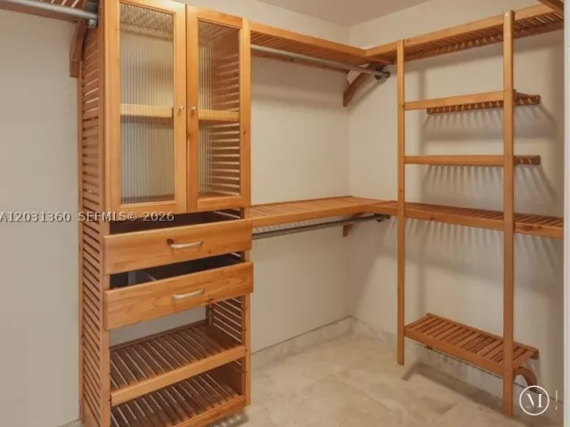 3-bedroom condo for rent in Hallandale Beach - 1800 S Ocean Dr 3101 - MondialRealty