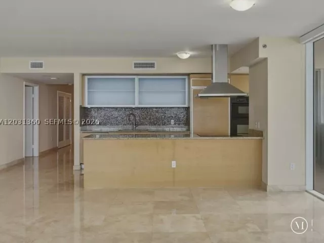 3-bedroom condo for rent in Hallandale Beach - 1800 S Ocean Dr 3101 - MondialRealty