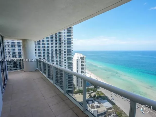 3-bedroom condo for rent in Hallandale Beach - 1800 S Ocean Dr 3101 - MondialRealty
