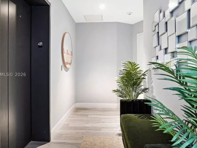 3-bedroom condo for rent in Miami - 2900 NE 7th Ave 4102 - MondialRealty