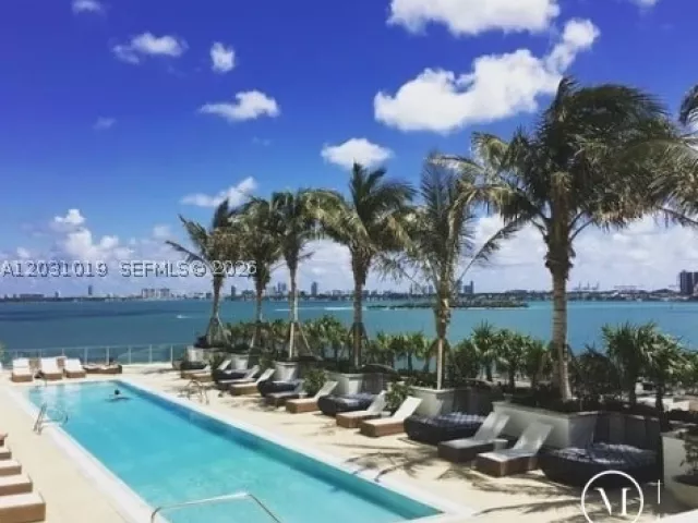 3-bedroom condo for rent in Miami - 2900 NE 7th Ave 4102 - MondialRealty