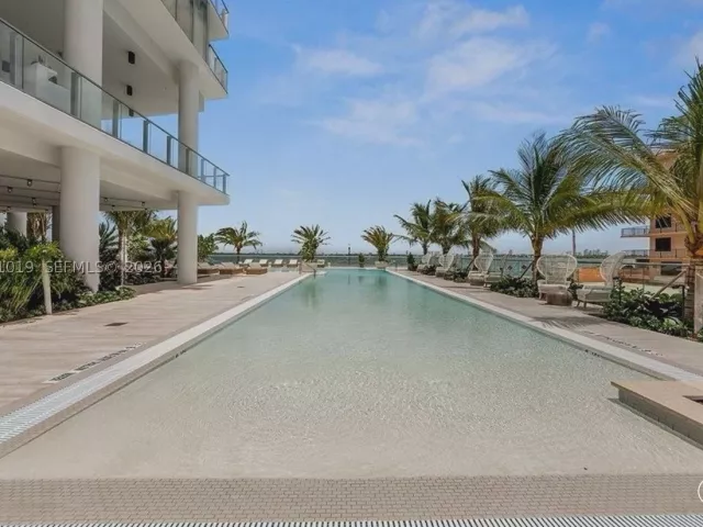 3-bedroom condo for rent in Miami - 2900 NE 7th Ave 4102 - MondialRealty