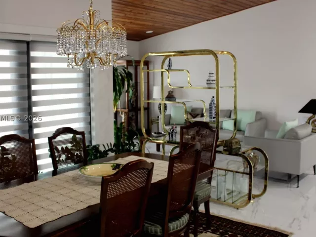 4-bedroom home for sale in Miami - 14680 SW 107th Ter - MondialRealty