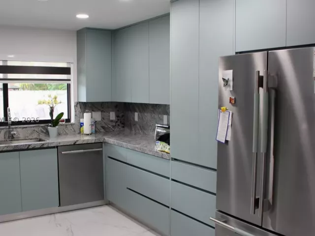 4-bedroom home for sale in Miami - 14680 SW 107th Ter - MondialRealty