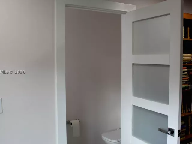 4-bedroom home for sale in Miami - 14680 SW 107th Ter - MondialRealty