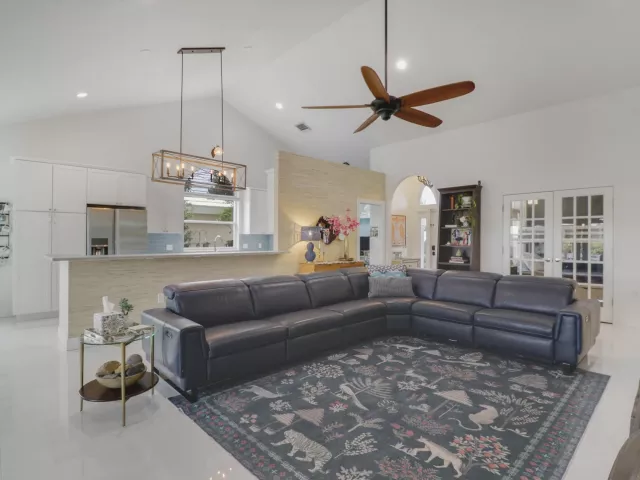 3-bedroom home for sale in West Palm Beach - 1560 Wilderness Road - MondialRealty