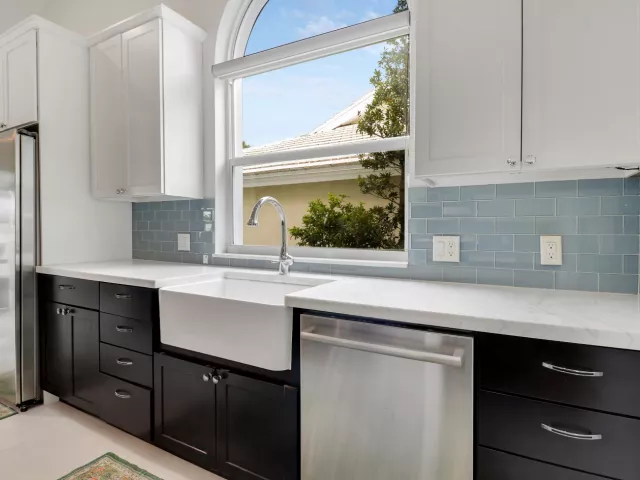 3-bedroom home for sale in West Palm Beach - 1560 Wilderness Road - MondialRealty