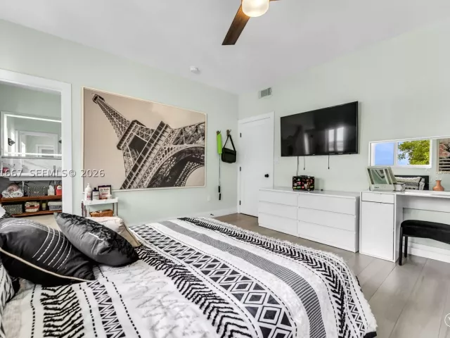 3-bedroom home for sale in Miami - 13257 SW 142nd Ter - MondialRealty