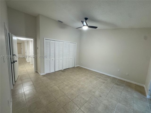 3-bedroom home for rent in North Miami Beach - 16498 NE 26th Ave 12 - MondialRealty