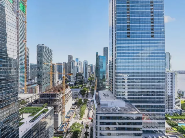 3-bedroom condo for sale in Miami - 1451 Brickell Ave 2901 - MondialRealty