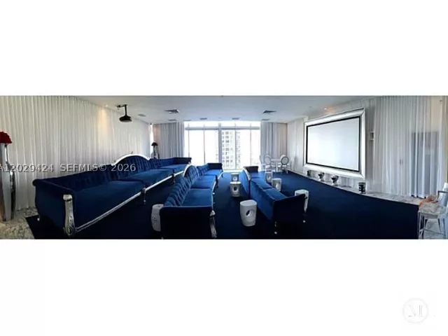 1-bedroom condo for rent in Miami - 475 Brickell Ave 414 - MondialRealty