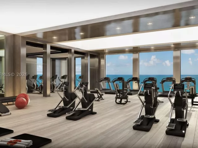condo for rent in Miami Beach - 2301 Collins Ave 843 - MondialRealty