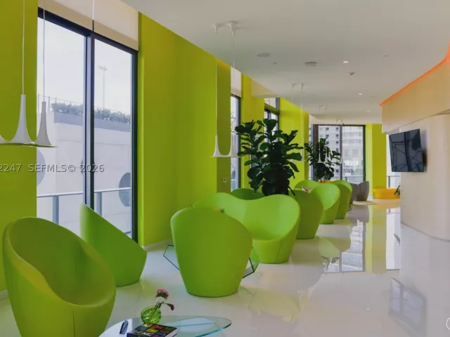 3-bedroom condo for sale in Miami - 501 NE 31st St 601 - MondialRealty