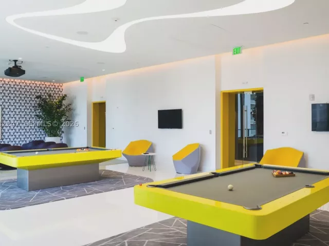 3-bedroom condo for sale in Miami - 501 NE 31st St 601 - MondialRealty