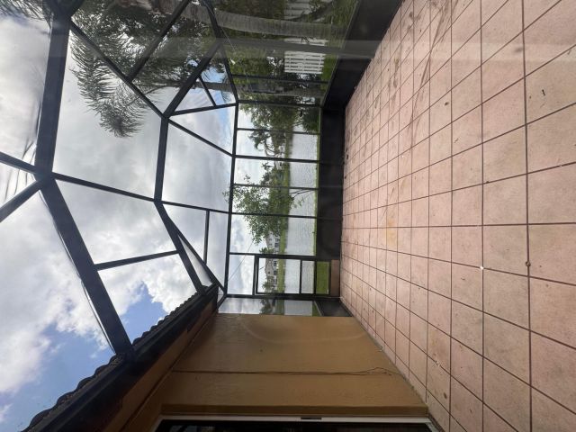 4-bedroom home for rent in Pembroke Pines - 19199 NW 19th Street - MondialRealty