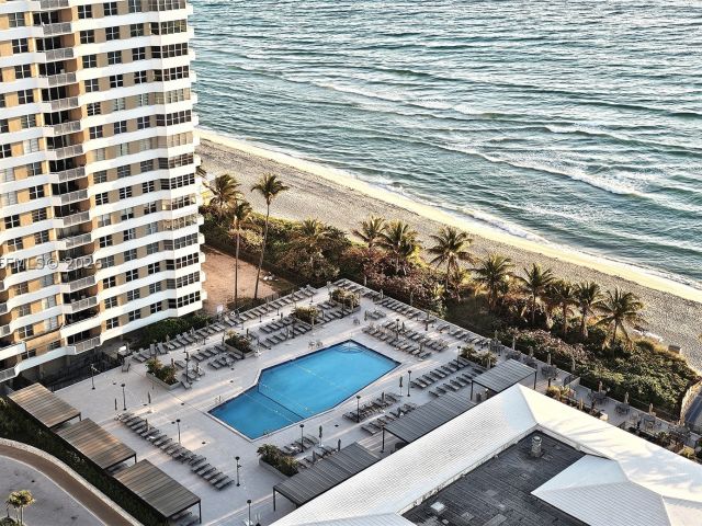 2-bedroom condo for rent in Hallandale Beach - 1950 S Ocean Dr 3D - MondialRealty