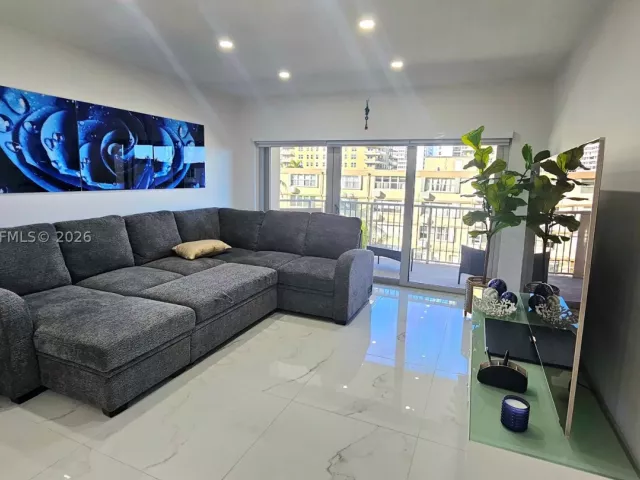 2-bedroom condo for rent in Hallandale Beach - 1950 S Ocean Dr 3D - MondialRealty